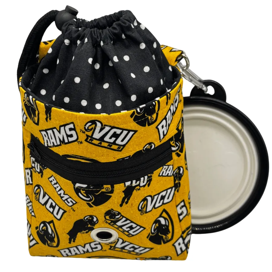 VCU Rams fabric water bottle holder with drawstring.