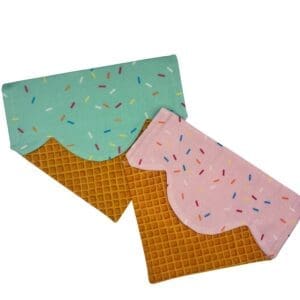 scoop there it is over the collar bandana